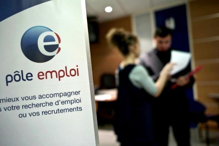 Anti-racism campaigners in France have for years campaigned for laws forcing employers to accept anonymous resumes that leave out details which might lead to discrimination