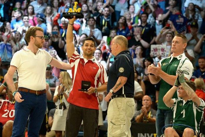 JJ Chalmers (L) presents at the Invictus Games Orlando 2016