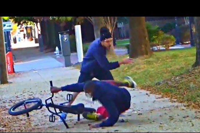 ___5948197___https:______static.pulse.com.gh___webservice___escenic___binary___5948197___2016___12___24___21___hqdefault