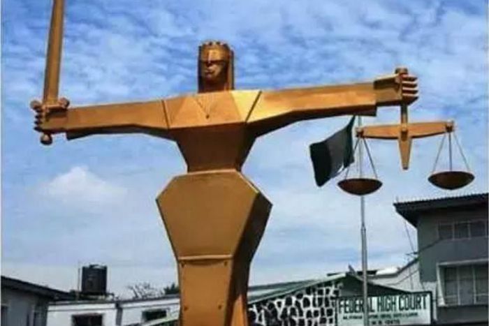 A female motorist has reportedly killed 5 staff of the federal judiciary in Abuja