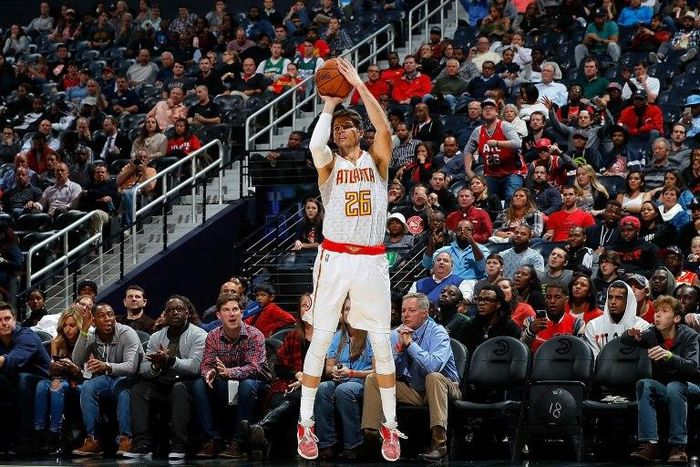 Kyle Korver, previously of the Atlanta Hawks, shoots a three-point basket against the Milwaukee Bucks at Philips Arena on November 16, 2016