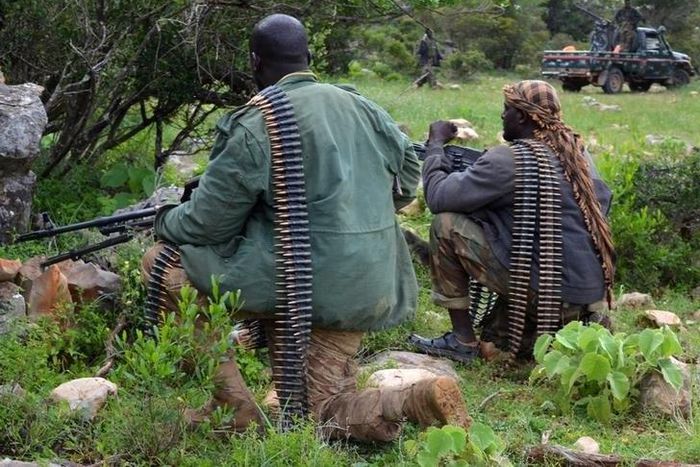 Soldiers from Somalia's Puntland keep guard on high grounds at the Galgala hills, during preparations for an offense against al Shabaab militants, north of the capital Mogadishu, January 9, 2015.REUTERS/Abdiqani Hassan