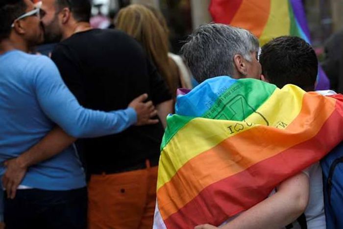 U.S. judge blocks Mississippi law allowing denial of services to LGBT people