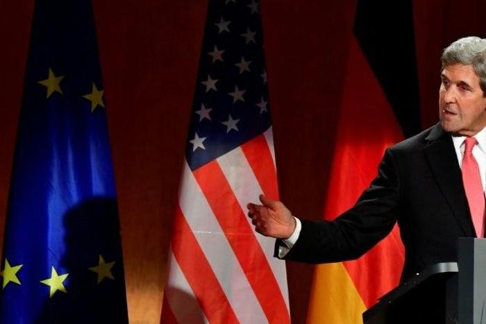 US Secretary of State John Kerry delivers a speech at the German foreign ministry on December 5, 2016 in Berlin