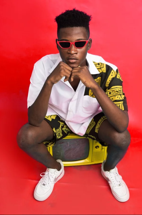 Henri Uduku's latest collection is a lesson in 90's nostalgia