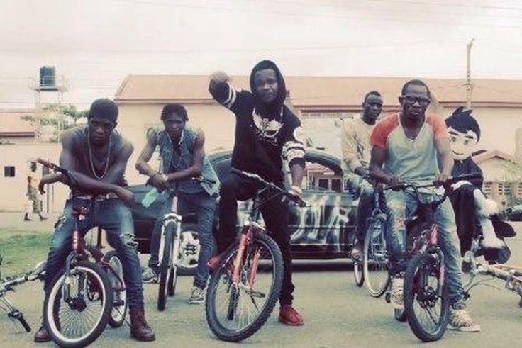 Pizzy Priest - Tell dem