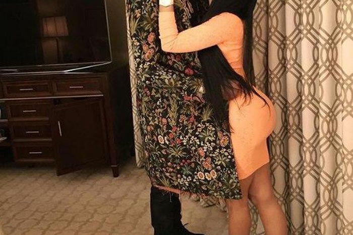 Meek Mill, Nicki Minaj in loved up photo