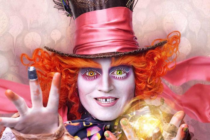 Johnny Depp is Hatter in 'Alice Through the Looking Glass."