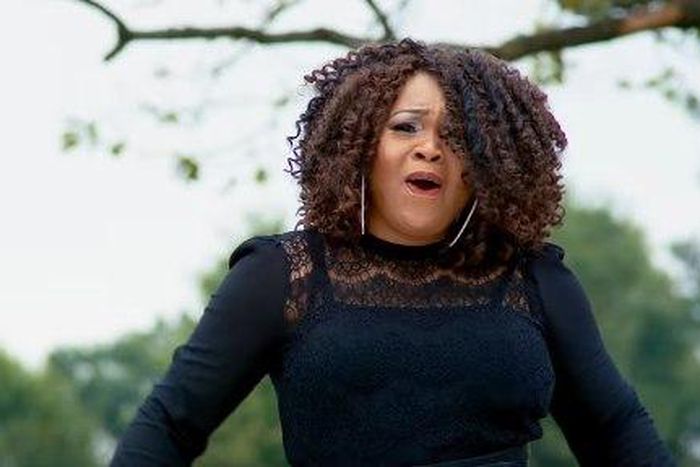 Onos Brisibi - Oyoyoma