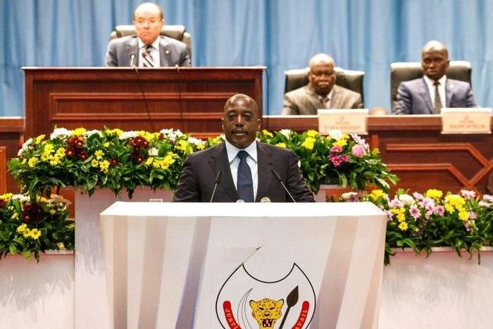 Congolese President Joseph Kabila (C) speaks during a special joint session of parliament on November 15, 2016