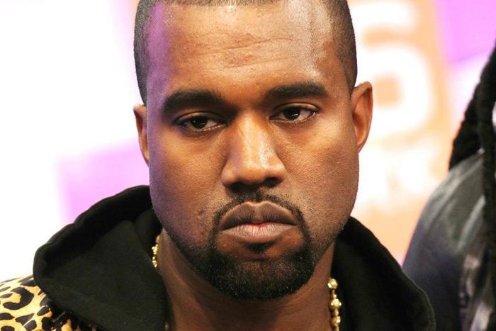 ___5990281___https:______static.pulse.com.gh___webservice___escenic___binary___5990281___2017___1___4___11___kanye-west-fan