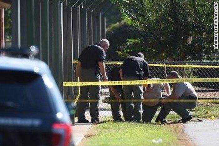 4 students shot in "isolated" attack, one in critical condition