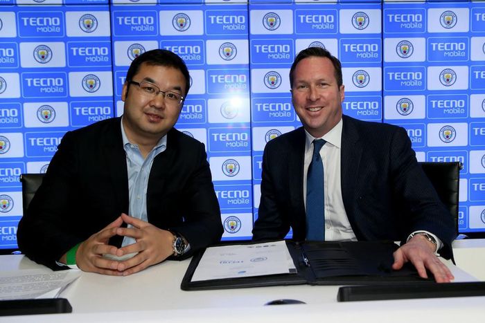 Stephen Ha, TECNO Mobile’s GM, and Tom Glick, Chief Commercial Officer for City Football Group, moments after signing the partnership agreement between TECNO Mobile and Manchester City.