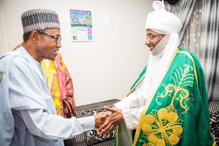 President Buhari (L) and the Emir of Kano, Sanusi Lamido Sanusi (R)