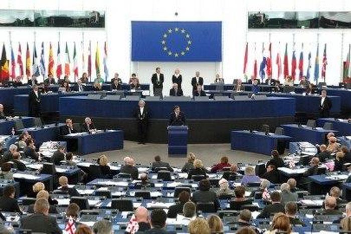Parliament votes to suspend talks with on EU membership