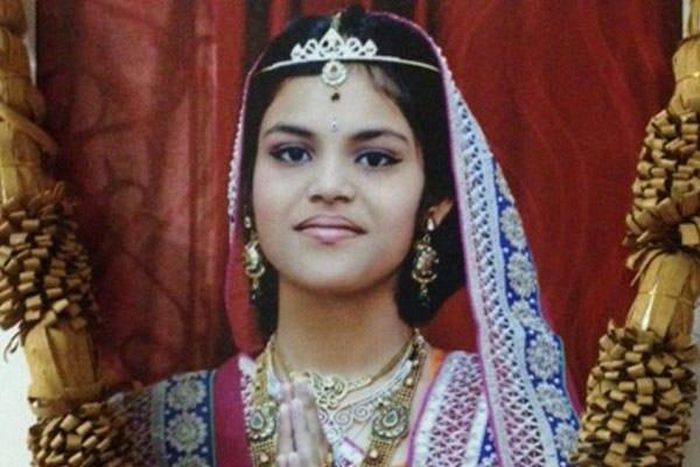 The deceased, Aradhana