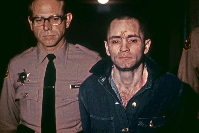 Charles Manson waiting to hear his death sentence in 1971 -- the 82-year-old mass murderer is now in a California hospital