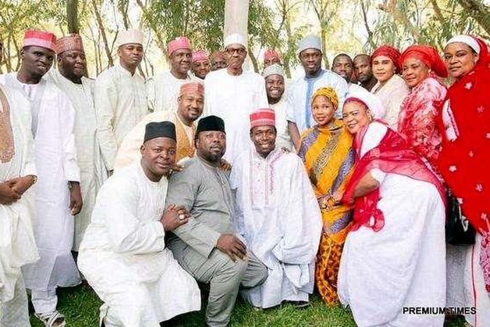 Jayyayan da ya faru a cikin Masanaʼántún kwaikwayo da kuma rinjayar kafofin watsa labaru a shekara 2016