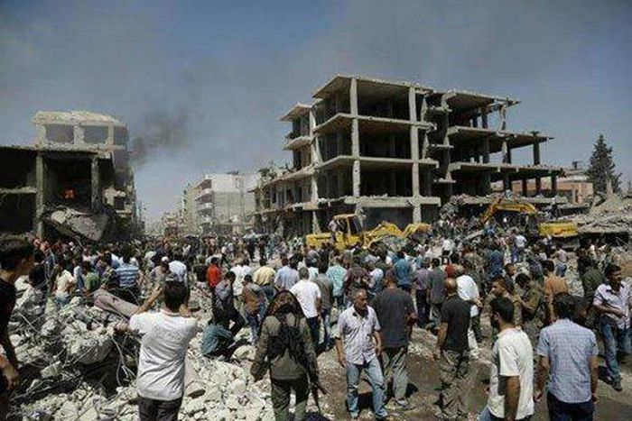 Bomb kills 25, mostly foreign-backed rebels in north Syria - witnesses