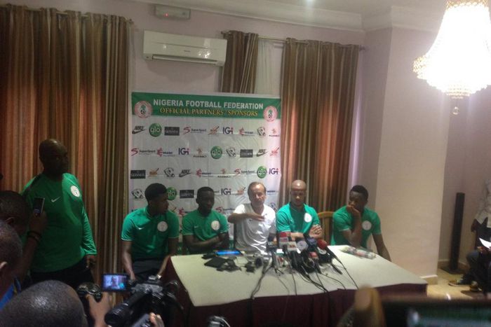 Alex Iwobi, Gernot Rohr, John Mikel Obi