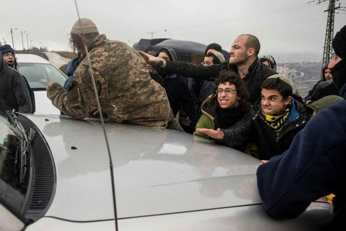 Several hundred young Jewish protesters occupied Amona in an attempt to prevent a forced evacuation