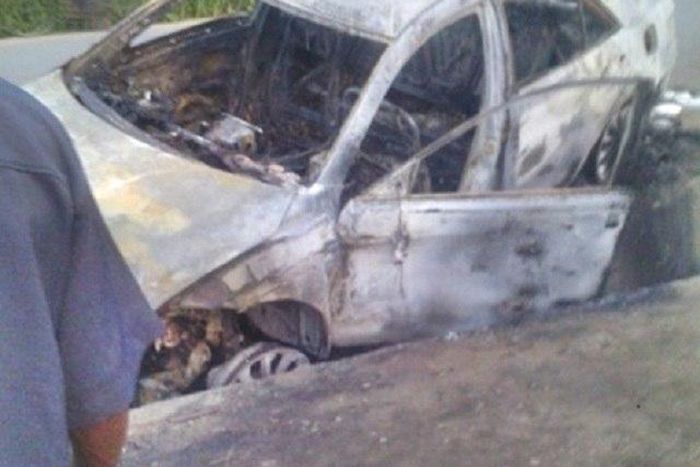 6 die in head-on-collision auto crash (not pictured).