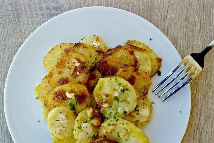 Scalloped potatoes with cheese