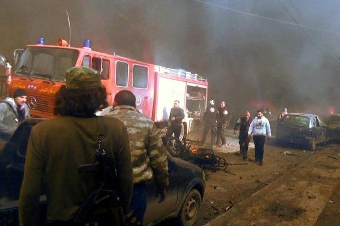 A huge tanker truck bomb ripped through a market area in front of a local Islamic courthouse in the Syrian border town of Azaz on January 7, 2017