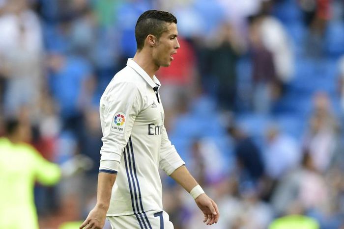 ___5576011___https:______static.pulse.com.gh___webservice___escenic___binary___5576011___2016___10___7___1___cristiano-ronaldo-cropped_s9vxlhdhq911mn95woh09yoo