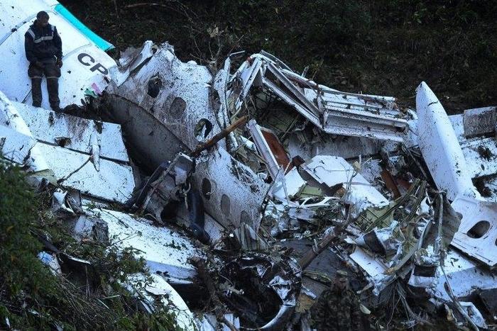 The pilot of the LaMia airlines plane which slammed into mountains outside Medellin killing 71 people, had "not completed the training hours required" to fly commercially