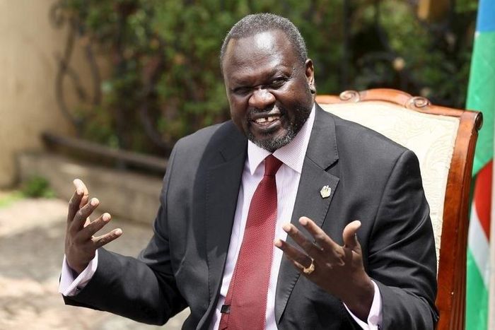South Sudan's rebel leader Riek Machar addresses a news conference in his office in Ethiopia's capital Addis Ababa, August 31, 2015. REUTERS/Tiksa Negeri