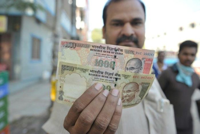 Indian Prime Minister Narendra Modi announced late November 8 that 500 and 1,000 rupee notes will be withdrawn from circulation from midnight, in a bid to tackle corruption