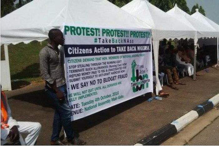 Protesters at National Assembly in Abuja