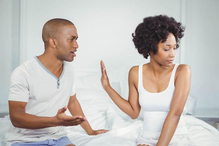 things a woman should never do for a man