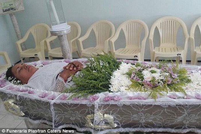Vera Lucia da Silva stages her own funeral