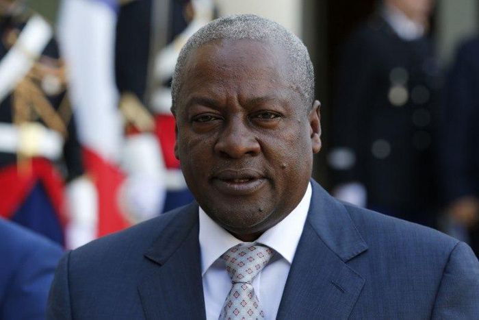 President John Dramani Mahama of Ghana talks to journalists following a meeting with French President Francois Hollande (not pictured) at the Elysee palace in Paris, France, September 27, 2016. REUTERS/Benoit Tessier