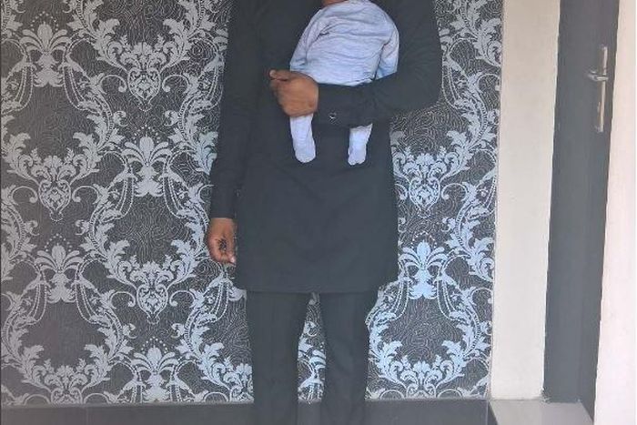 Bez Idakula and daughter