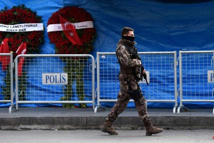Turkish Special forces detained several people suspected of links with the attack on the outskirts of Istanbul on Thursday, according to Anadolu