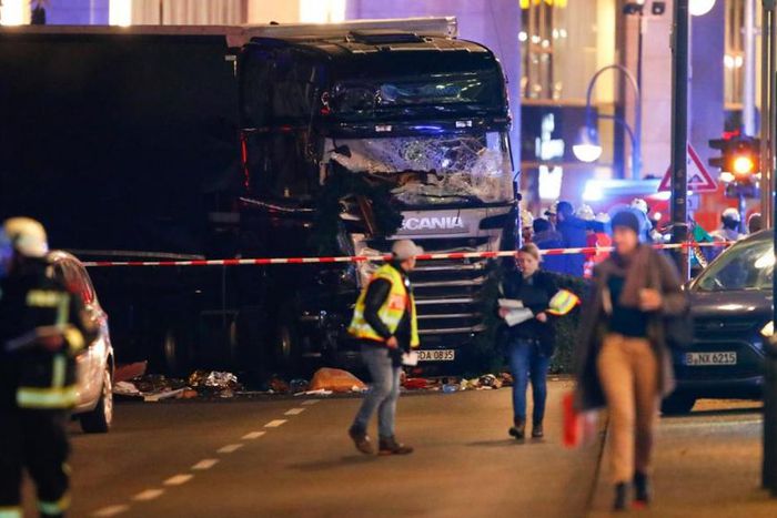 Nine killed as lorry ploughs into Berlin Christmas market