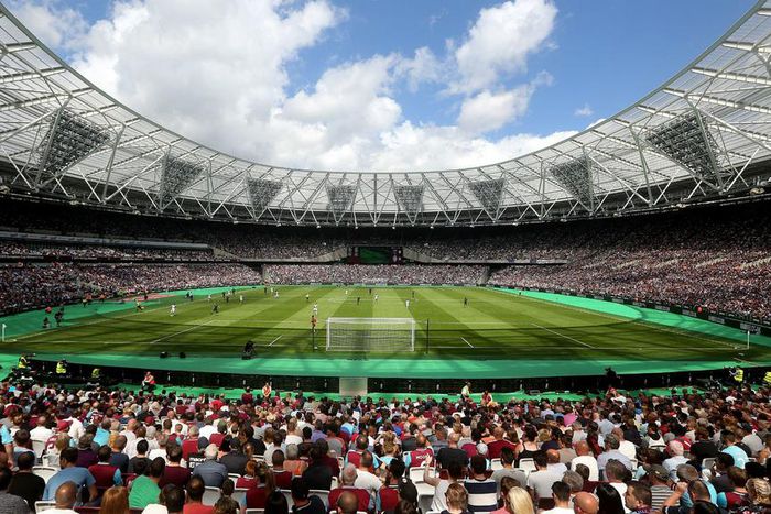 ___5390764___https:______static.pulse.com.gh___webservice___escenic___binary___5390764___2016___8___18___2___london-stadium-cropped_tjej8xpm1ye6zafso6n91ck6_1