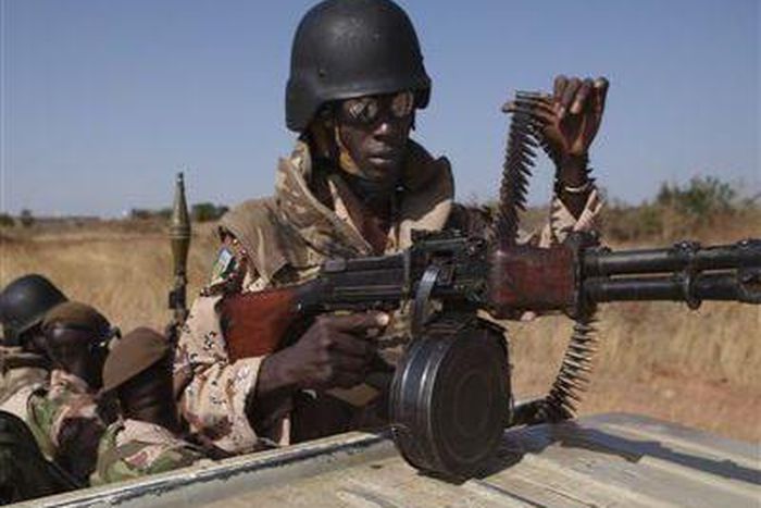 Malian troops