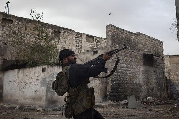 Syrian rebel evacuation from Homs postponed for 2-3 days- governo