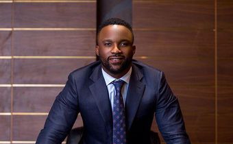 Iyanya offers N500k reward to a nurse who refused to join the recent strike.