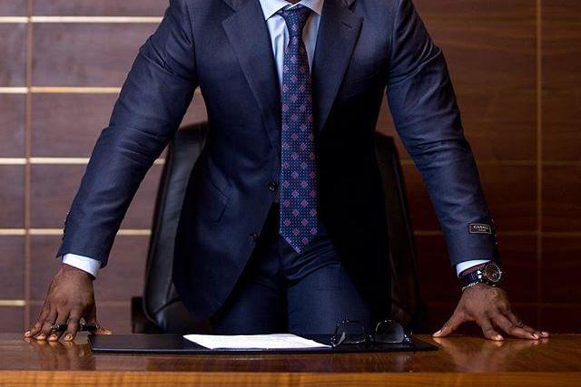 Iyanya offers N500k reward to a nurse who refused to join the recent strike.