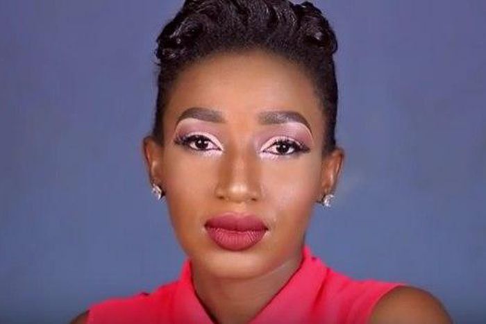 Rose gold cut crease with bold lips