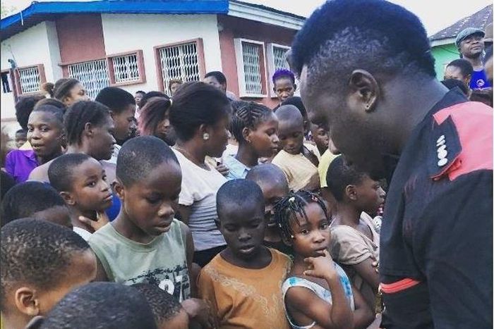 Duncan Mighty gives back to community