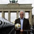 German soccer icon Beckenbauer has bypass surgery - Bild