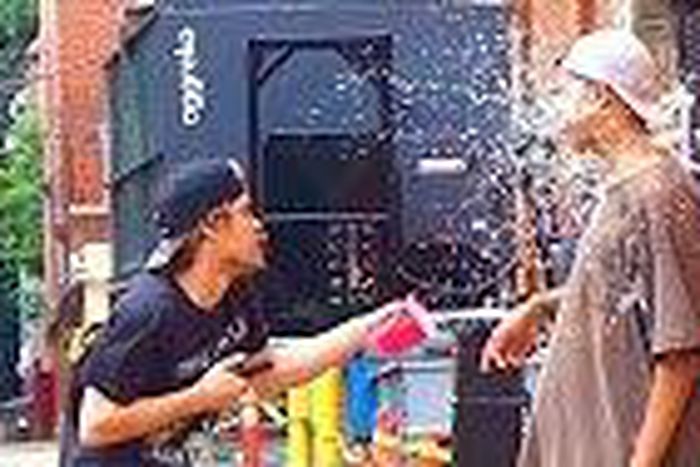 ___5364520___https:______static.pulse.com.gh___webservice___escenic___binary___5364520___2016___8___10___15___hqdefault