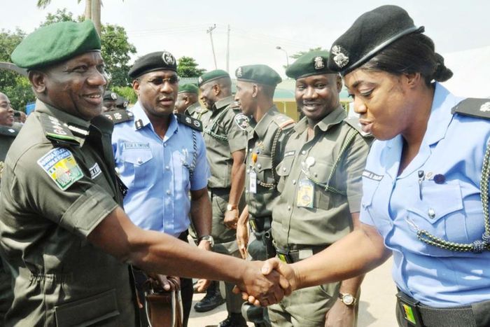 ___5339989___https:______static.pulse.com.gh___webservice___escenic___binary___5339989___2016___8___4___10___PIC.+16.++I-G+IBRAHIM+IDRIS+VISIT+S+LAGOS+POLICE+COMMAND