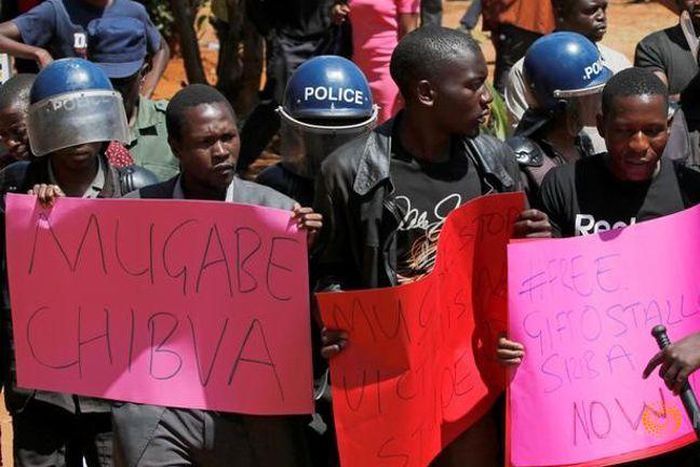 Zimbabwe rights body criticises "violent" police crackdown
